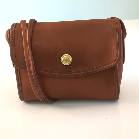 Coach Handbags - Coach | Vintage Chrystie British Tan Crossbody Bag #9892
